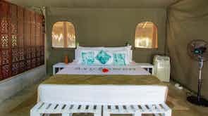 Deluxe Tent at Wild Glamping Galoya